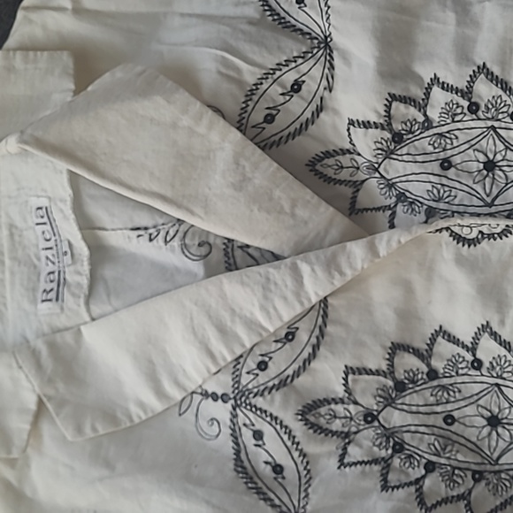 Embroidered and Sequined Jacket - Picture 7 of 15